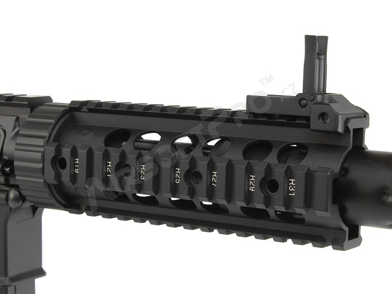 Airsoft puska M4 RIS CQB hangtompítóval - fekete (EC-607) [E&C]