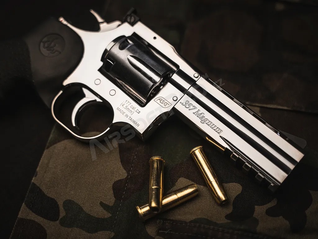 DAN WESSON 715 - 4