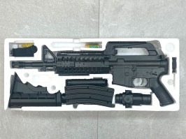 Airsoft M4 S-System + hangtompító + zseblámpa + piros pont - ABS DAMAGED [Well]